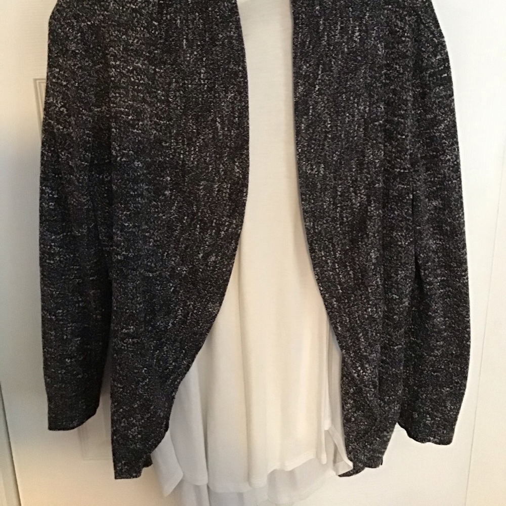 Cardigan - Picture 2 of 3